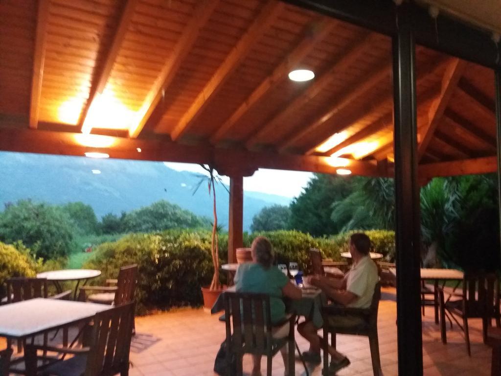 Aire De Ruesga Hotel Ngoại thất bức ảnh